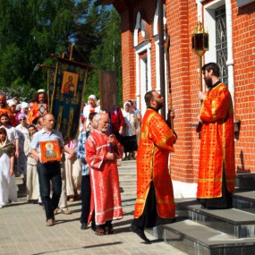Престольный праздник в храме святителя и чудотворца Николая села Макарово