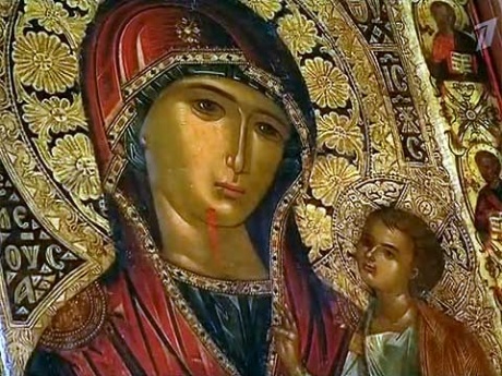 Иверская икона Божией Матери «Вратарница» - с пронзенным ликом