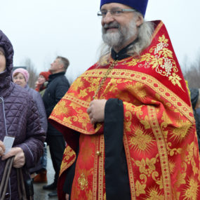Освящен Поклонный крест в Черноголовке