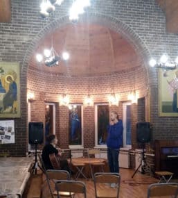 Творческий вечер черноголовского поэта и музыканта Корнея Чайчука.
