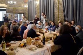29 ноября 2020 года после Божественной Литургии в приходском домике Свято-Никольского храма в селе Макарово состоялся вечер посвящённый 30-летия возобновления приходской жизни.