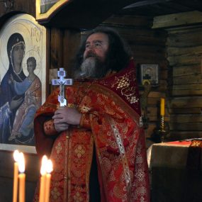 Молебен в храме Великомученика Пантелеимона (г.Черноголовка).