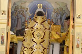 27 ноября 2021 в Никольском храме в села Макарово Божественную Литургию совершил благочинный Богородского округа протоиерей Марк Ермолаев.