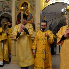 19 декабря 2021 года в Никольском храме в селе Макарово Божественную Литургию совершил настоятель храма протоиерей Андрей Фёдоров и священник Иоанн Анисимов.