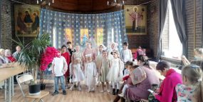 23 апреля 2023 года в Воскресной школе Свято-Никольского храма с. Макарово (г.о. Черноголовка) на Антипасху состоялся праздничный концерт «Пасхальная радость».